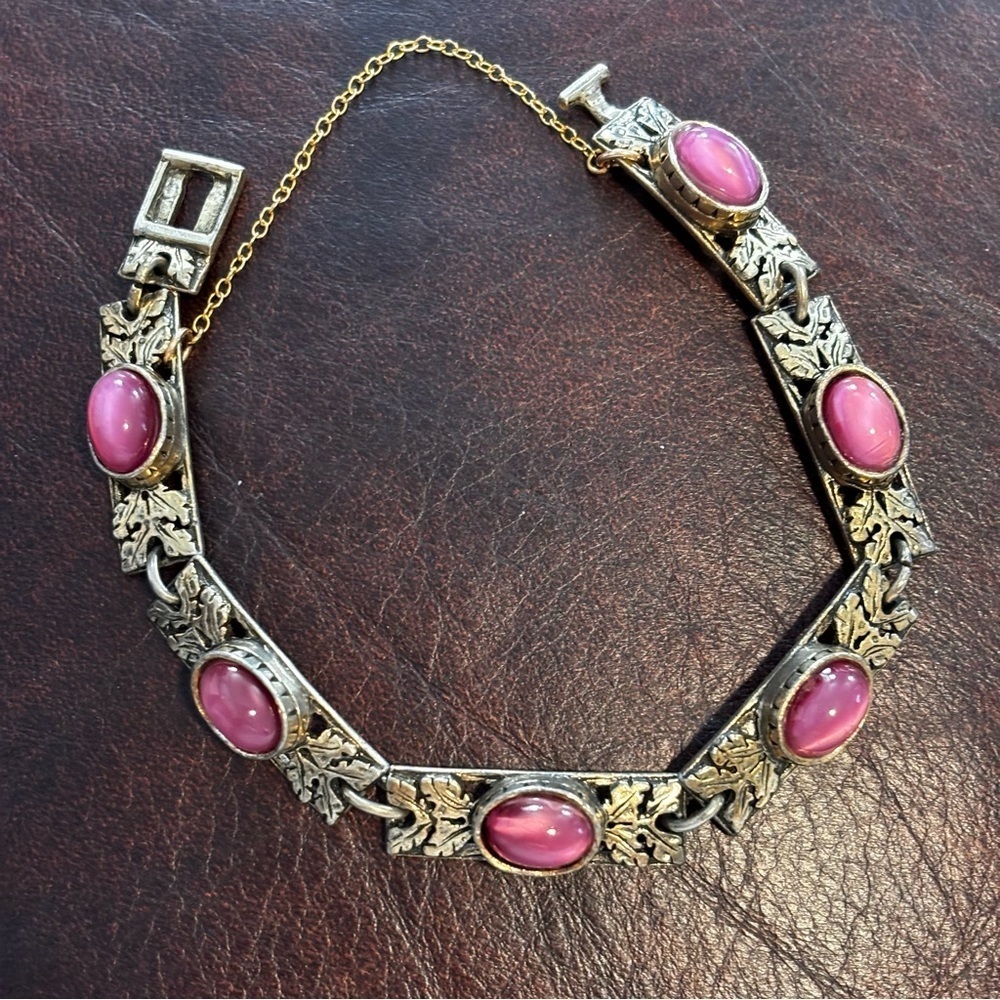 Vintage pink cat eye toggle style bracelet